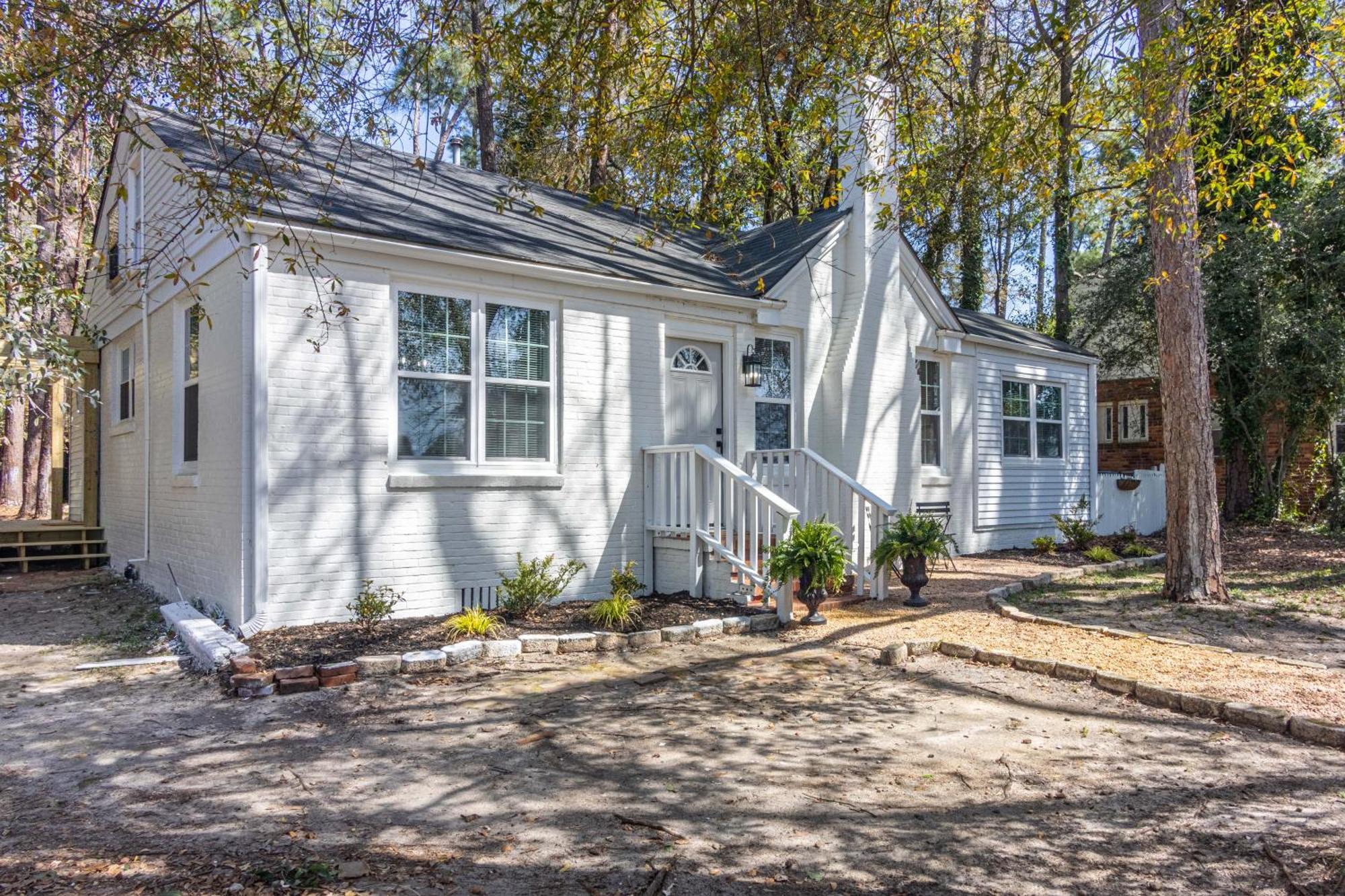 Forest Hills Manor * Augusta
